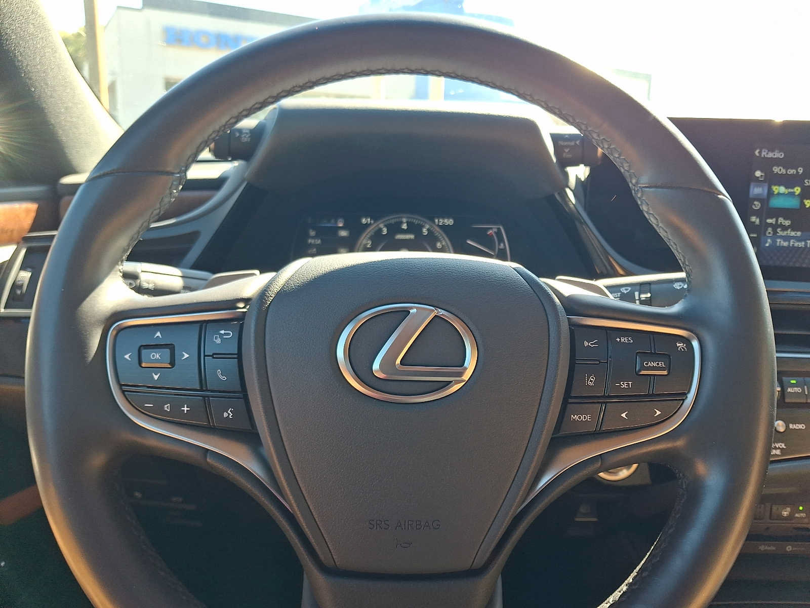 Used 2022 Lexus ES 350 w/ Premium Package FWD image 19
