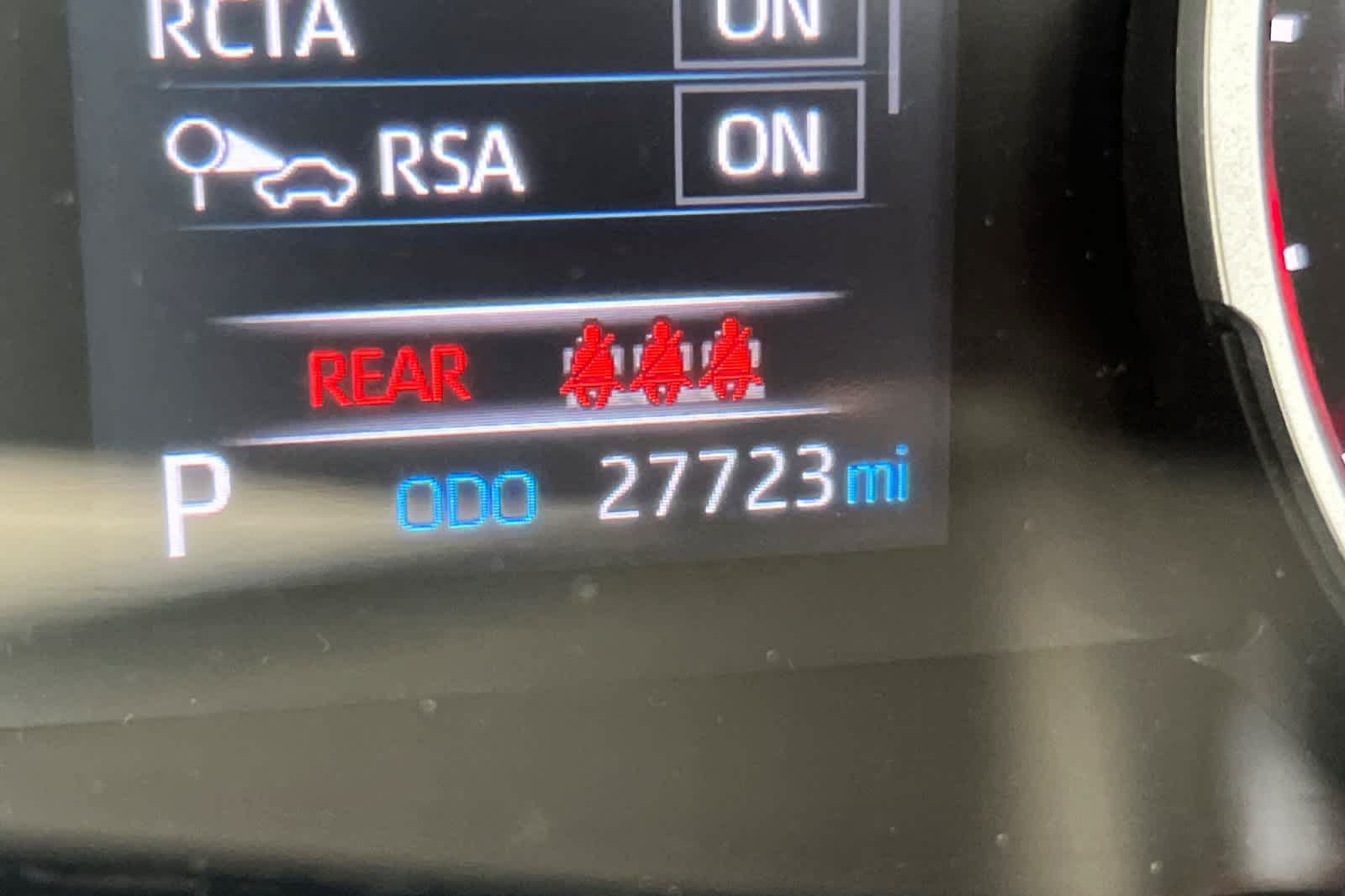 Used 2021 Toyota RAV4 XLE w/ Convenience Package FWD image 29