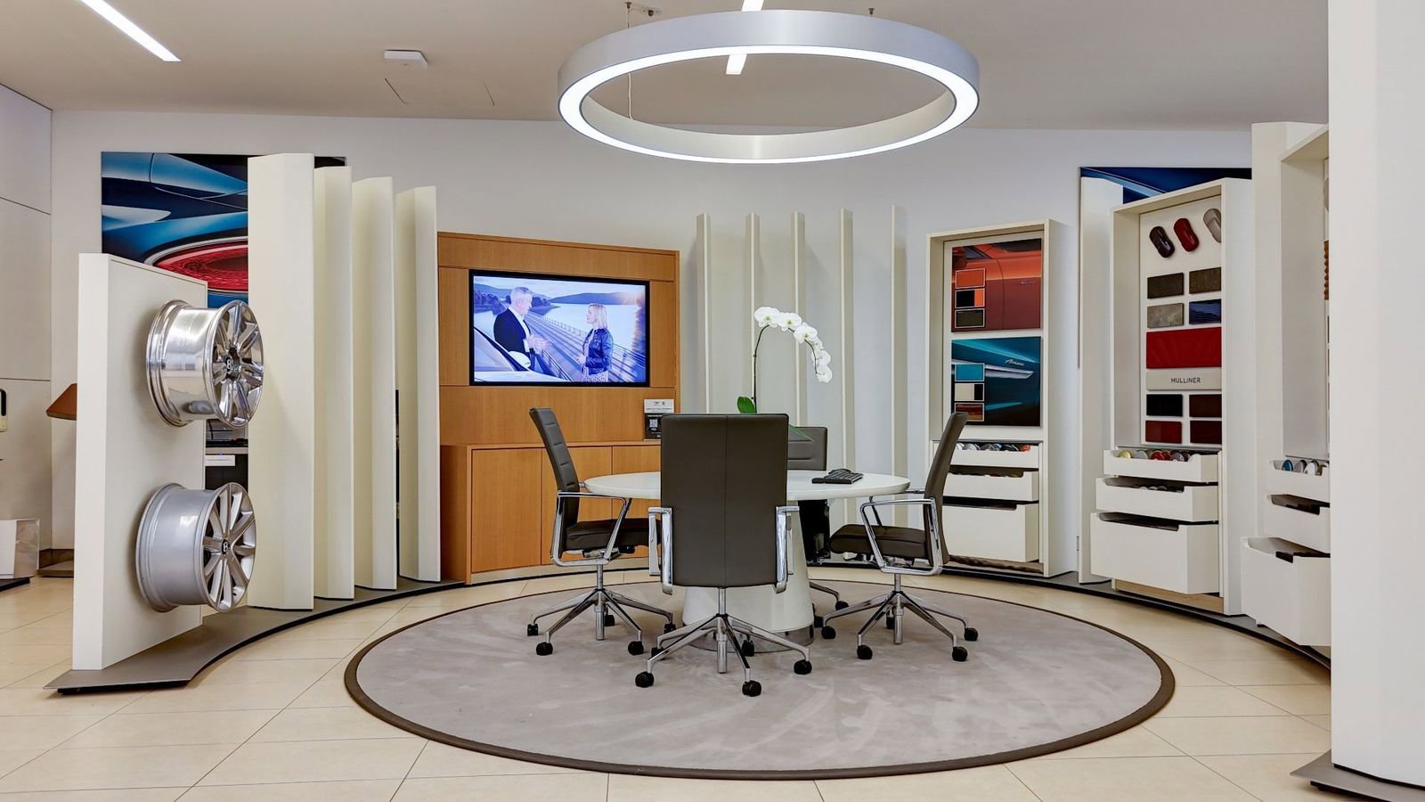 New 2025 Bentley Flying Spur Plug-In Hybrid image 31