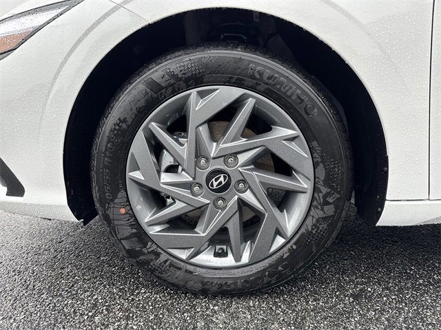 New 2026 Hyundai Elantra Blue image 11