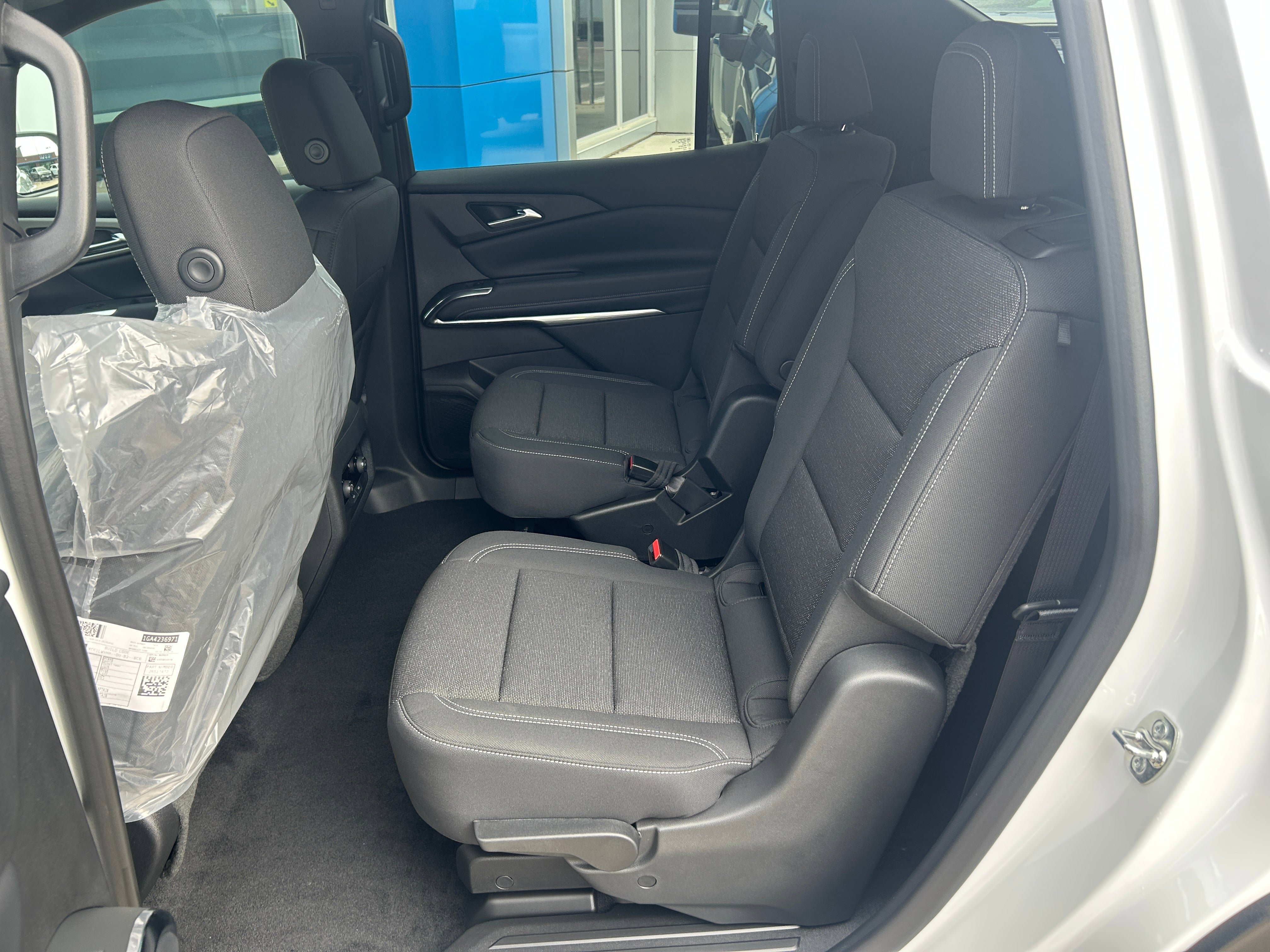 New 2026 Chevrolet Traverse LT w/ Driver Confidence Package AWD/4WD image 32