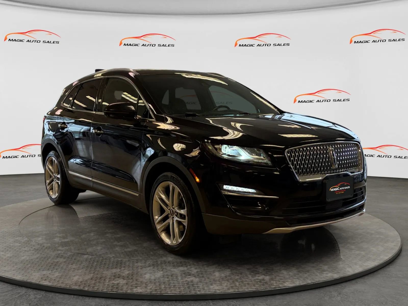 Used 2019 Lincoln MKC Reserve w/ MKC Climate Package AWD/4WD image 5