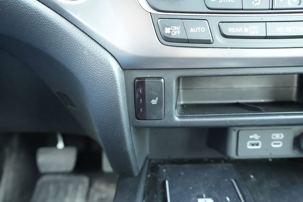 Used 2024 Honda Passport EX-L image 37