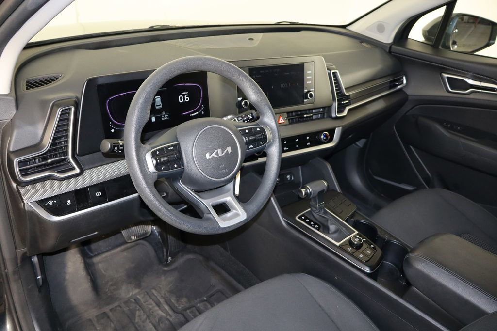 Used 2024 Kia Sportage LX image 25