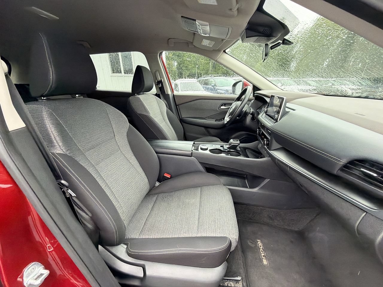 Used 2023 Nissan Rogue SV AWD/4WD image 19