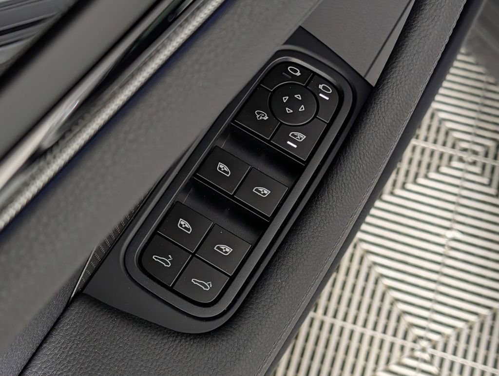 New 2026 Porsche Panamera RWD image 27