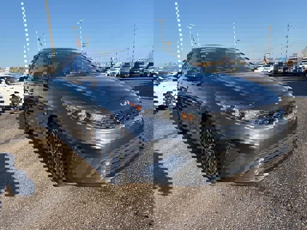 Used 2022 Kia Forte LXS image 3