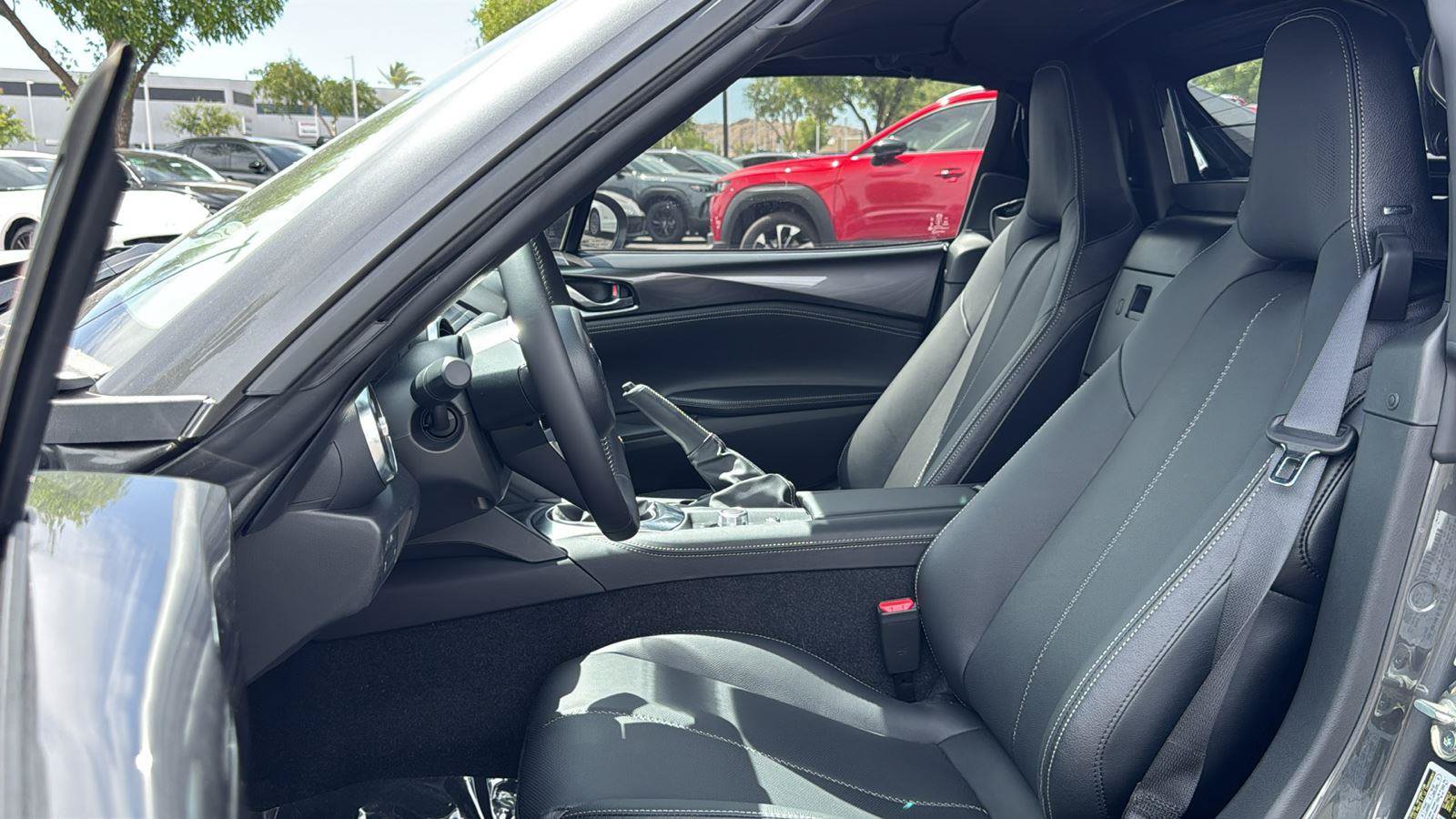 New 2026 MAZDA MX-5 Miata RF Grand Touring w/ Weather Package RWD image 23
