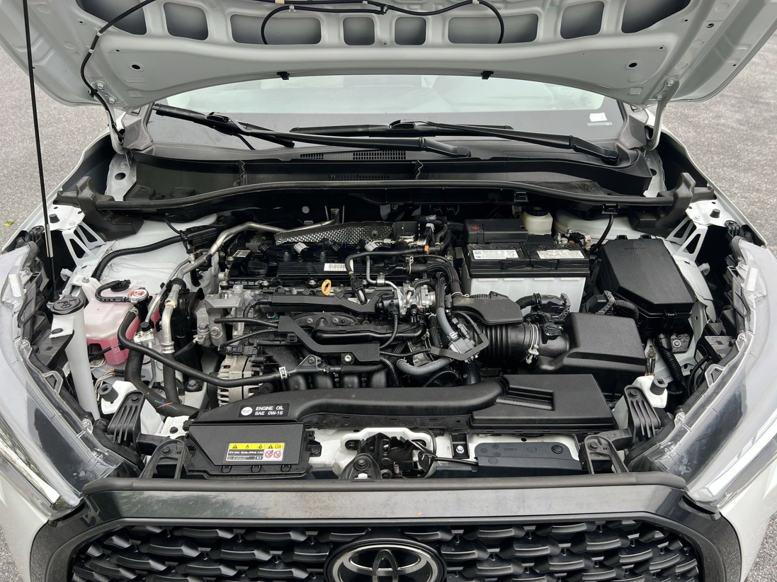 Used 2023 Toyota Corolla Cross L FWD image 33