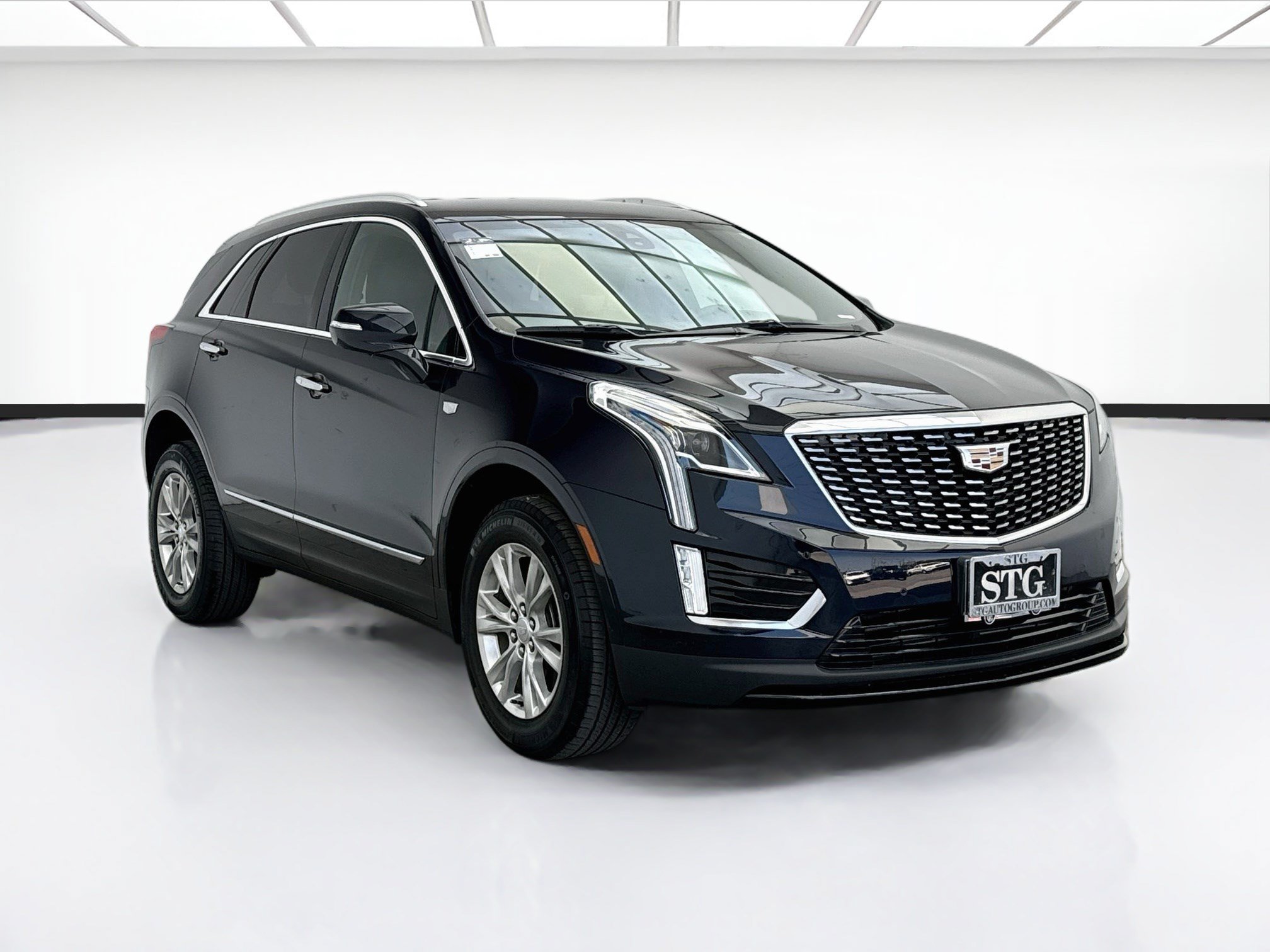 Used 2021 Cadillac XT5 Luxury FWD image 3