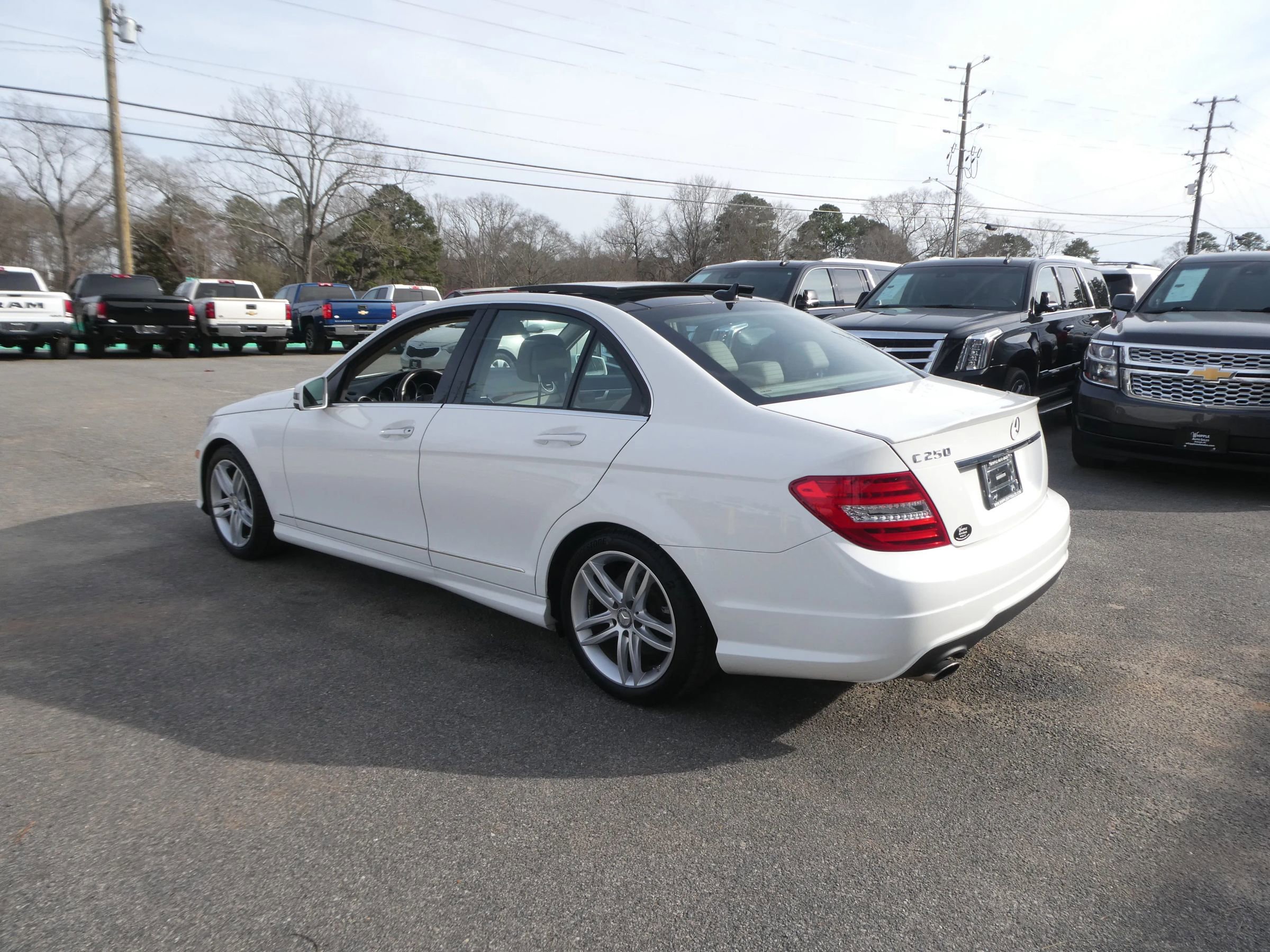 Used 2014 Mercedes-Benz C 250 Sedan image 8