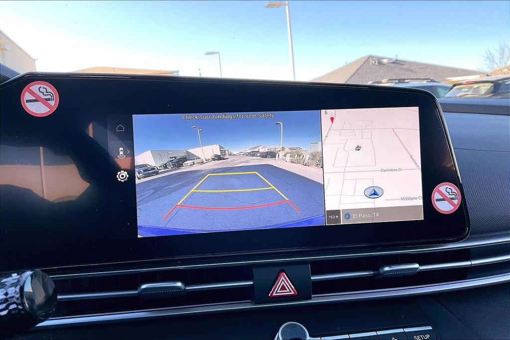 Used 2025 Hyundai Elantra SEL image 19