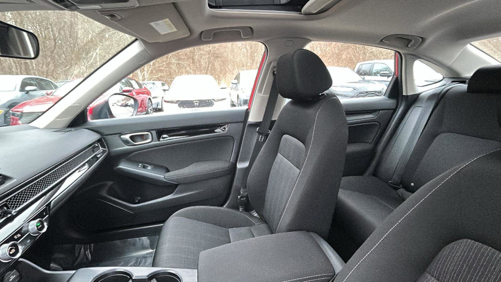Used 2024 Honda Civic EX image 29