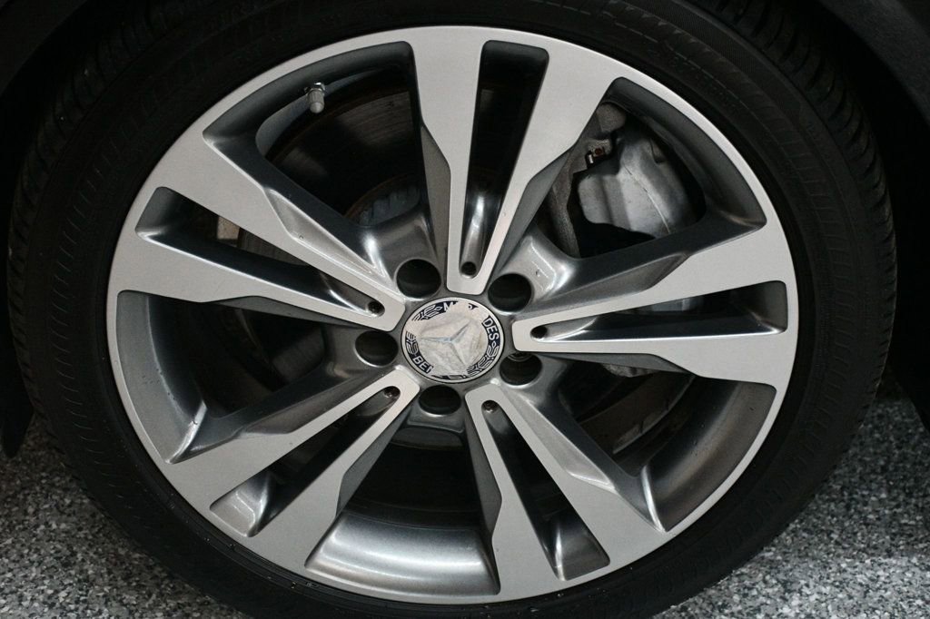 Used 2015 Mercedes-Benz C 300 Sedan image 18