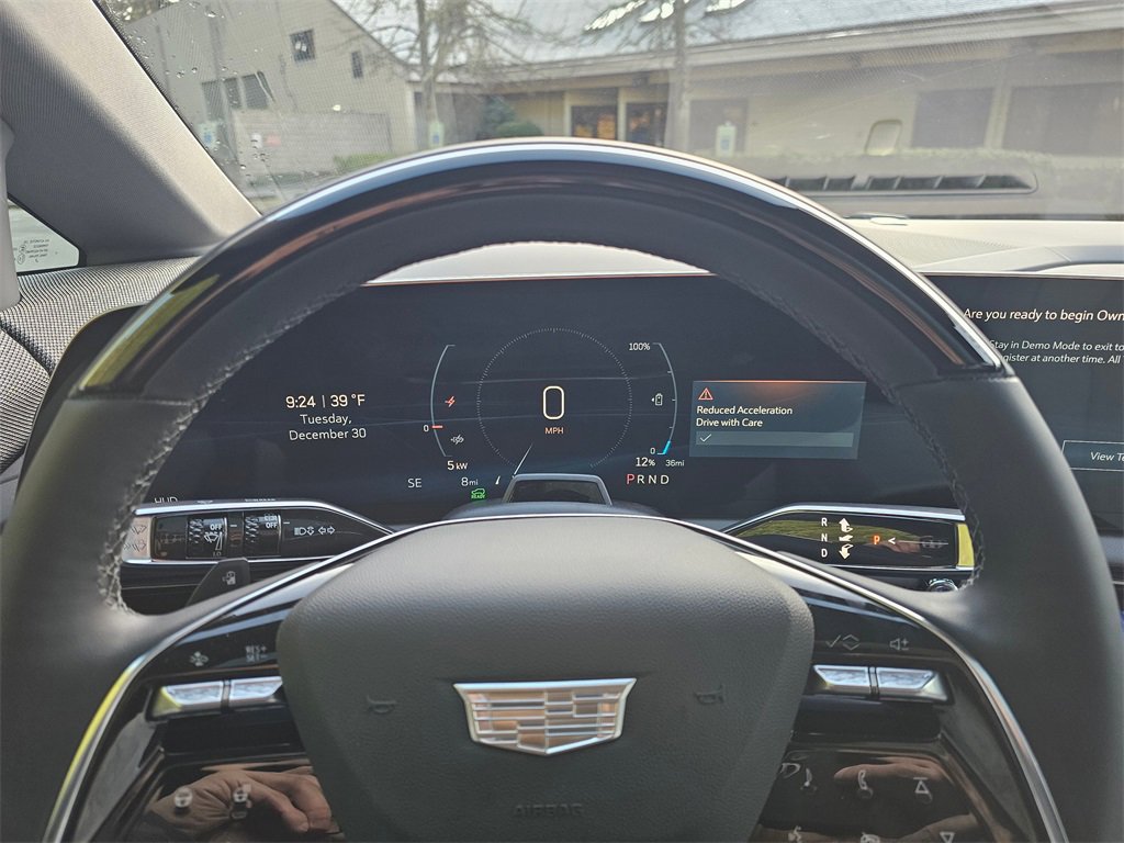 New 2026 Cadillac Optiq Luxury 2 image 24