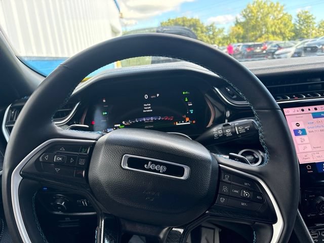 Used 2023 Jeep Grand Cherokee Trailhawk w/ Advanced Protech Group II AWD/4WD image 14