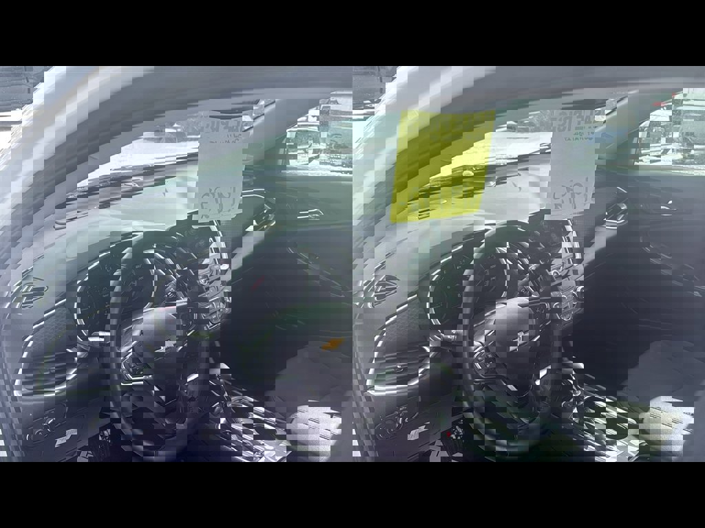 Used 2024 Chevrolet Malibu LT w/ Sport Edition image 9