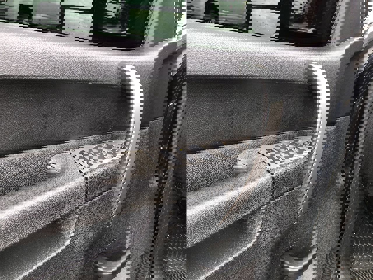 Used 2013 Chevrolet Silverado 2500 LT w/ Interior Plus Package image 12