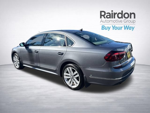 Used 2017 Volkswagen Passat 1.8T SEL Premium FWD image 5