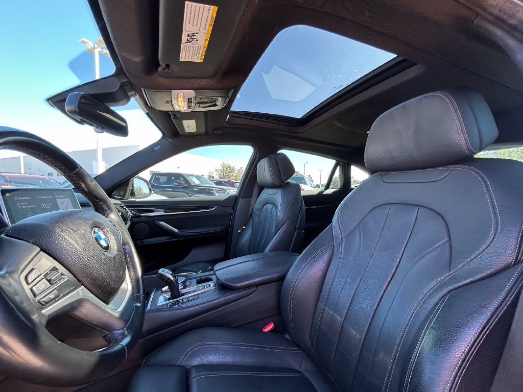 Used 2018 BMW X6 sDrive35i RWD image 12