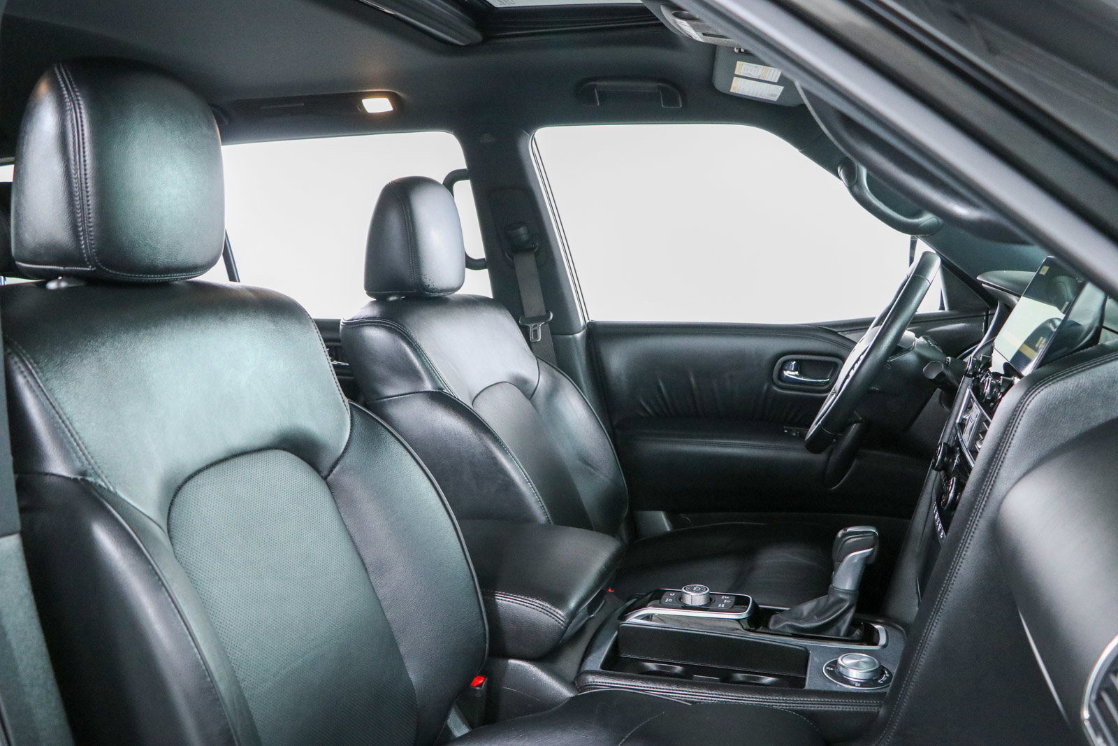 Used 2024 Nissan Armada SL w/ Midnight Edition Package AWD/4WD image 29