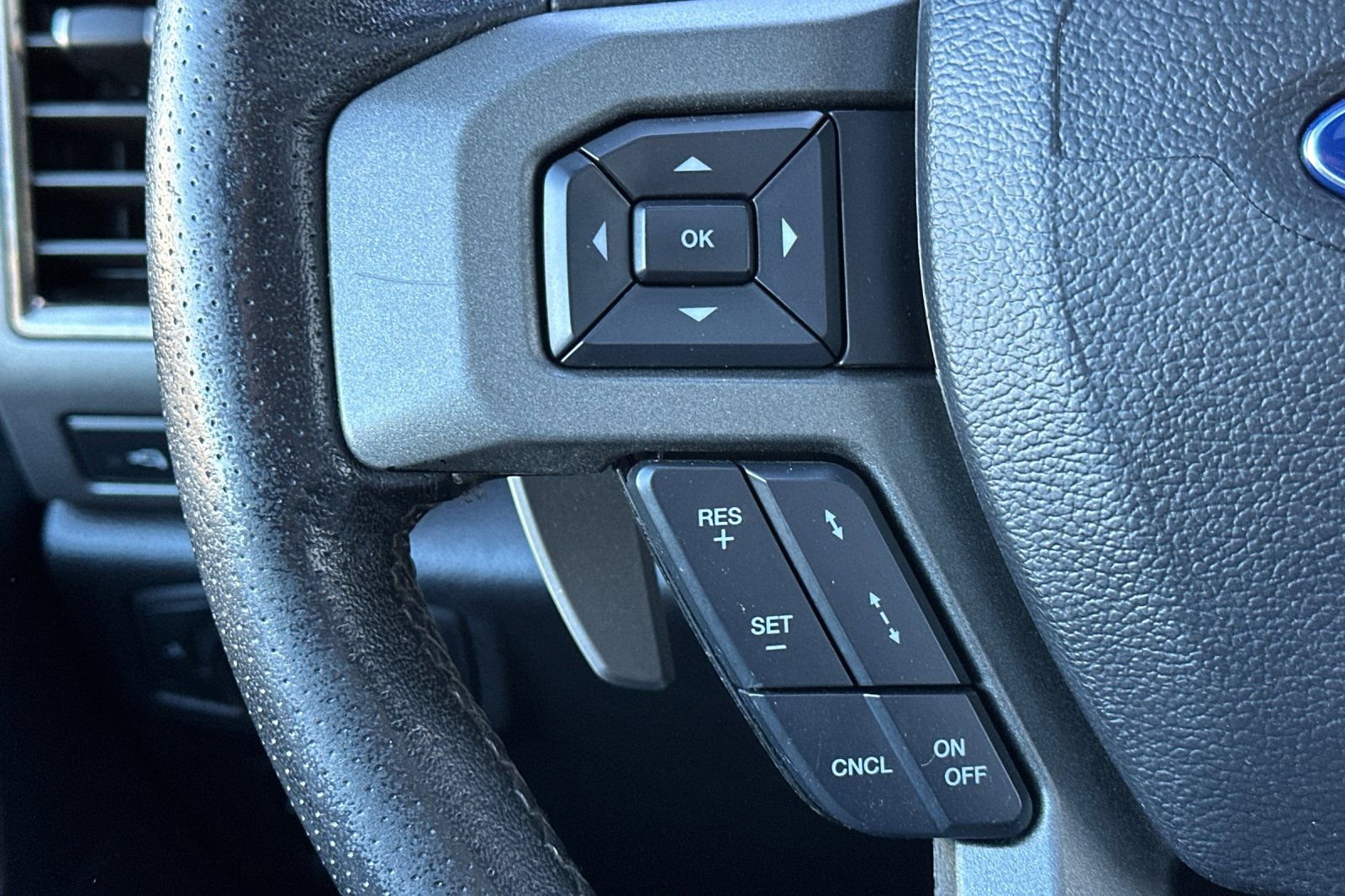 Used 2019 Ford F150 Raptor w/ Equipment Group 802A Luxury image 28