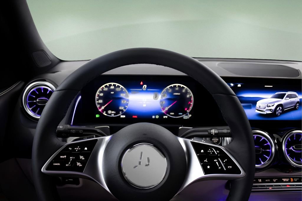 Used 2025 Mercedes-Benz GLB 250 GLB 250 image 14