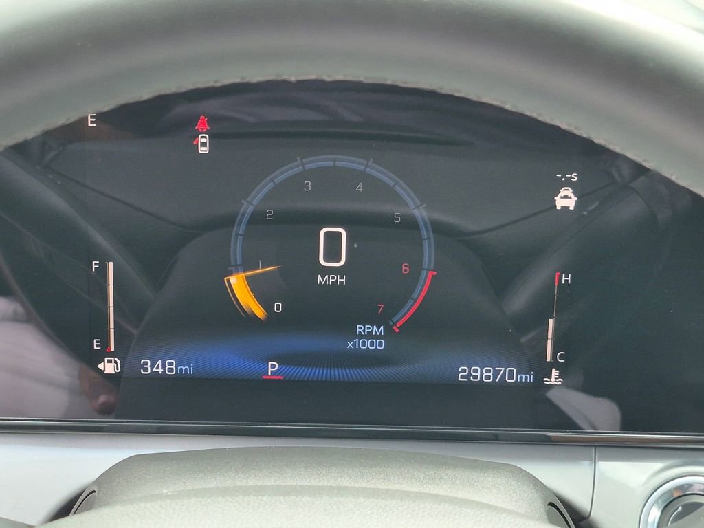 Used 2025 Chevrolet Trax LT w/ LT Convenience Package FWD image 16