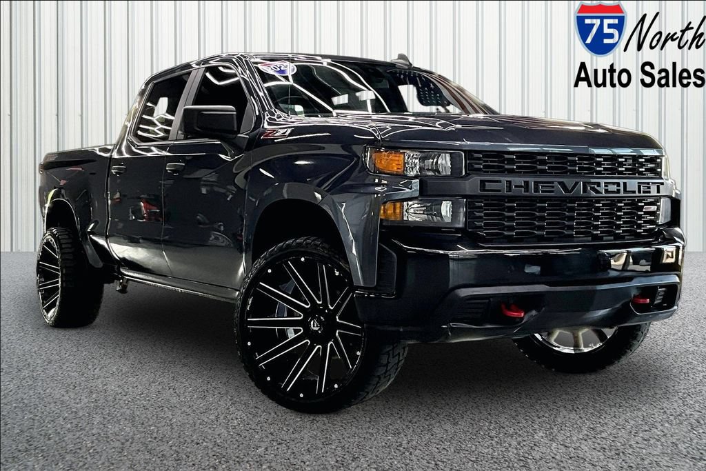 Used 2022 Chevrolet Silverado 1500 Custom Trail Boss w/ Safety Confidence Package AWD/4WD image 1