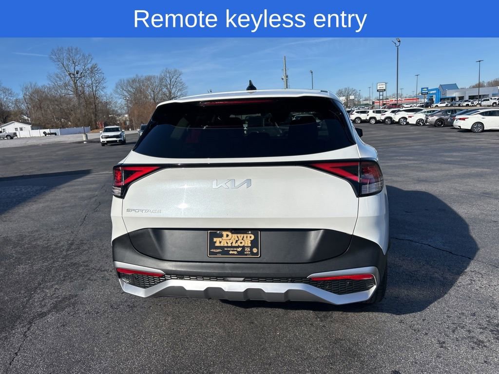 Used 2024 Kia Sportage LX image 5