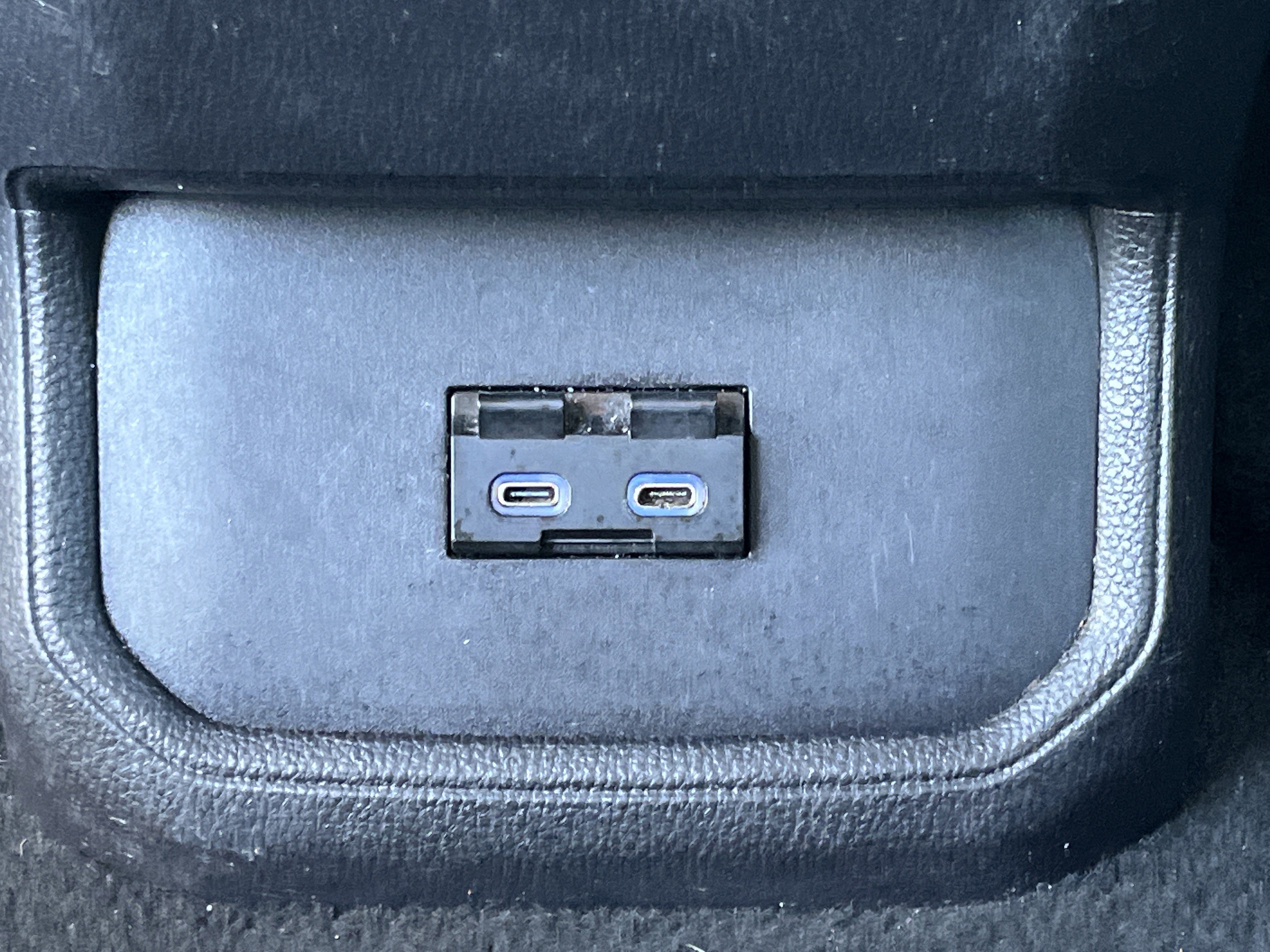 Used 2022 Toyota Highlander LE image 18