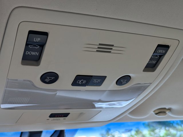 Used 2014 Lexus ES 350 w/ Premium Package FWD image 16