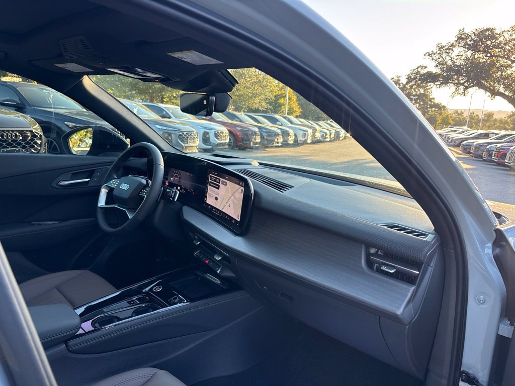 New 2026 Audi Q3 quattro 2.0T AWD/4WD image 15