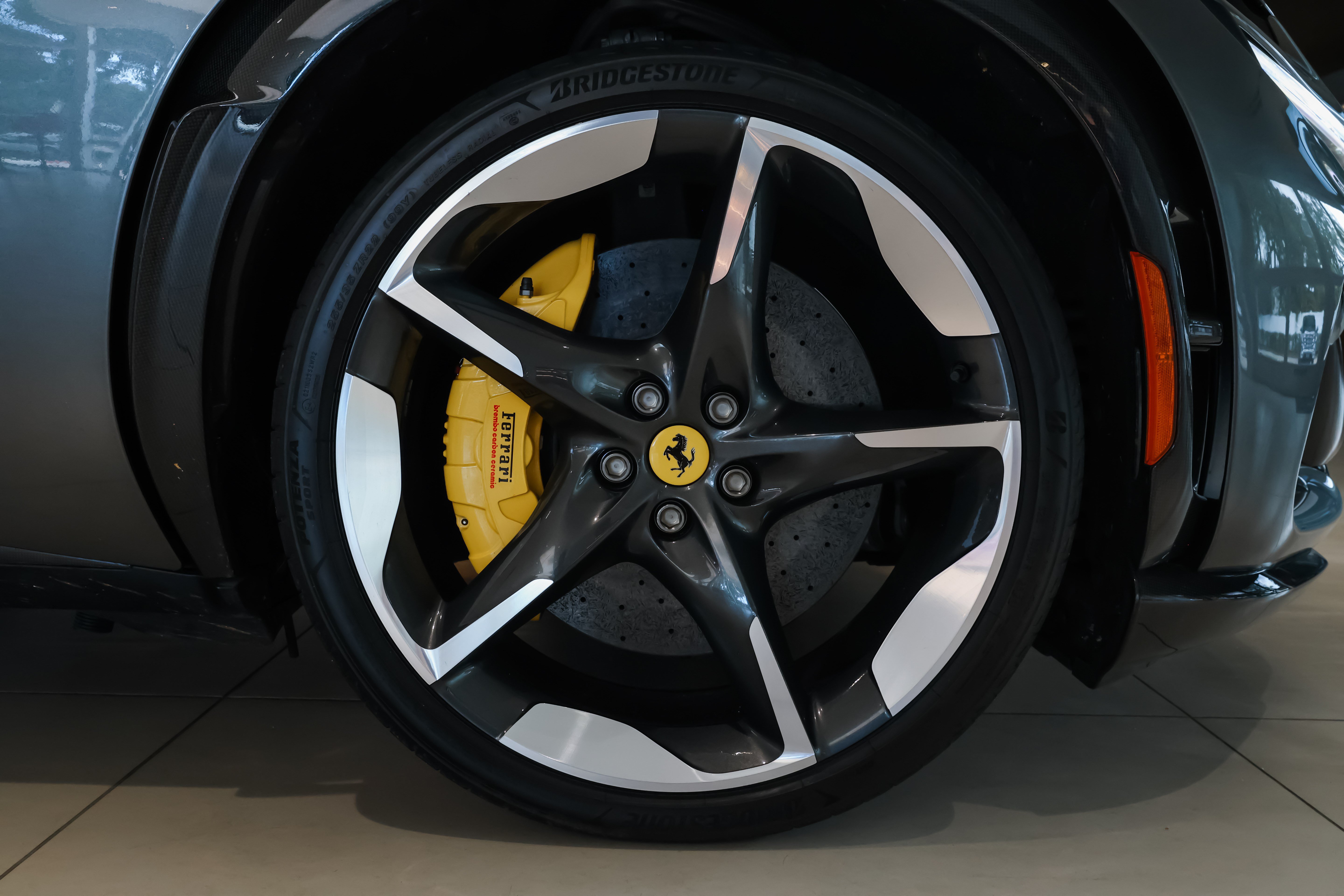Used 2025 Ferrari Purosangue AWD/4WD image 43