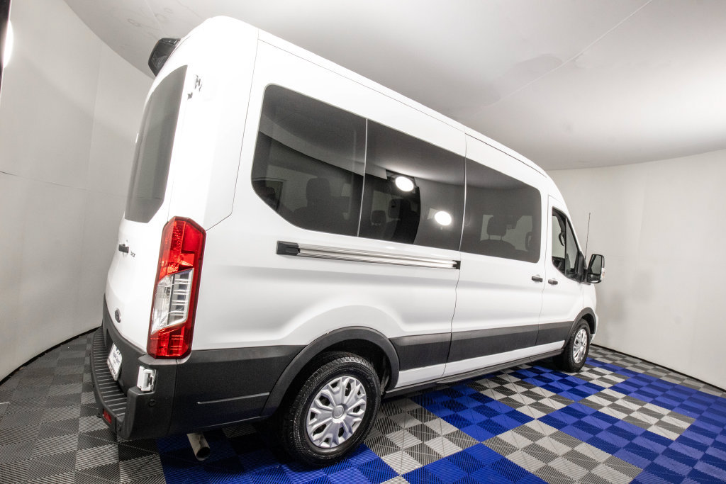 Used 2025 Ford Transit 350 XLT RWD image 5