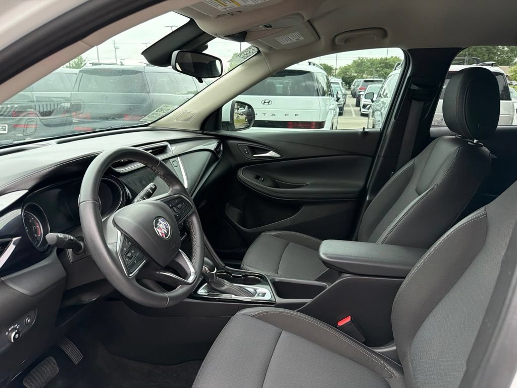 Used 2022 Buick Encore GX Select FWD image 17