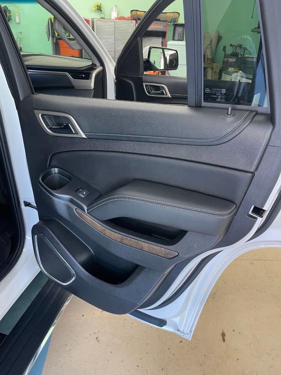 Used 2018 GMC Yukon Denali w/ Denali Ultimate Package AWD/4WD image 33