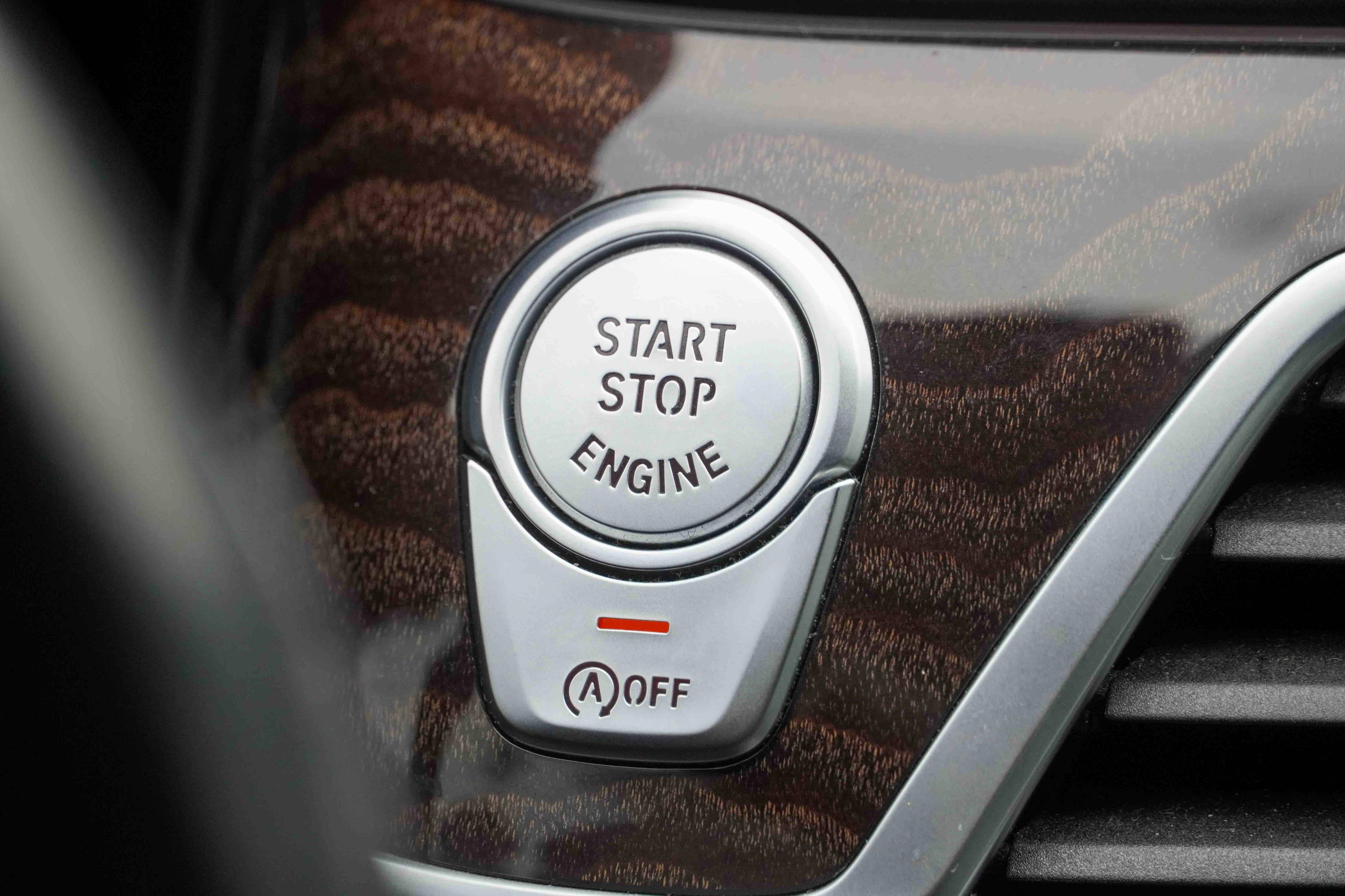 Used 2019 BMW 740i w/ Executive Package image 20