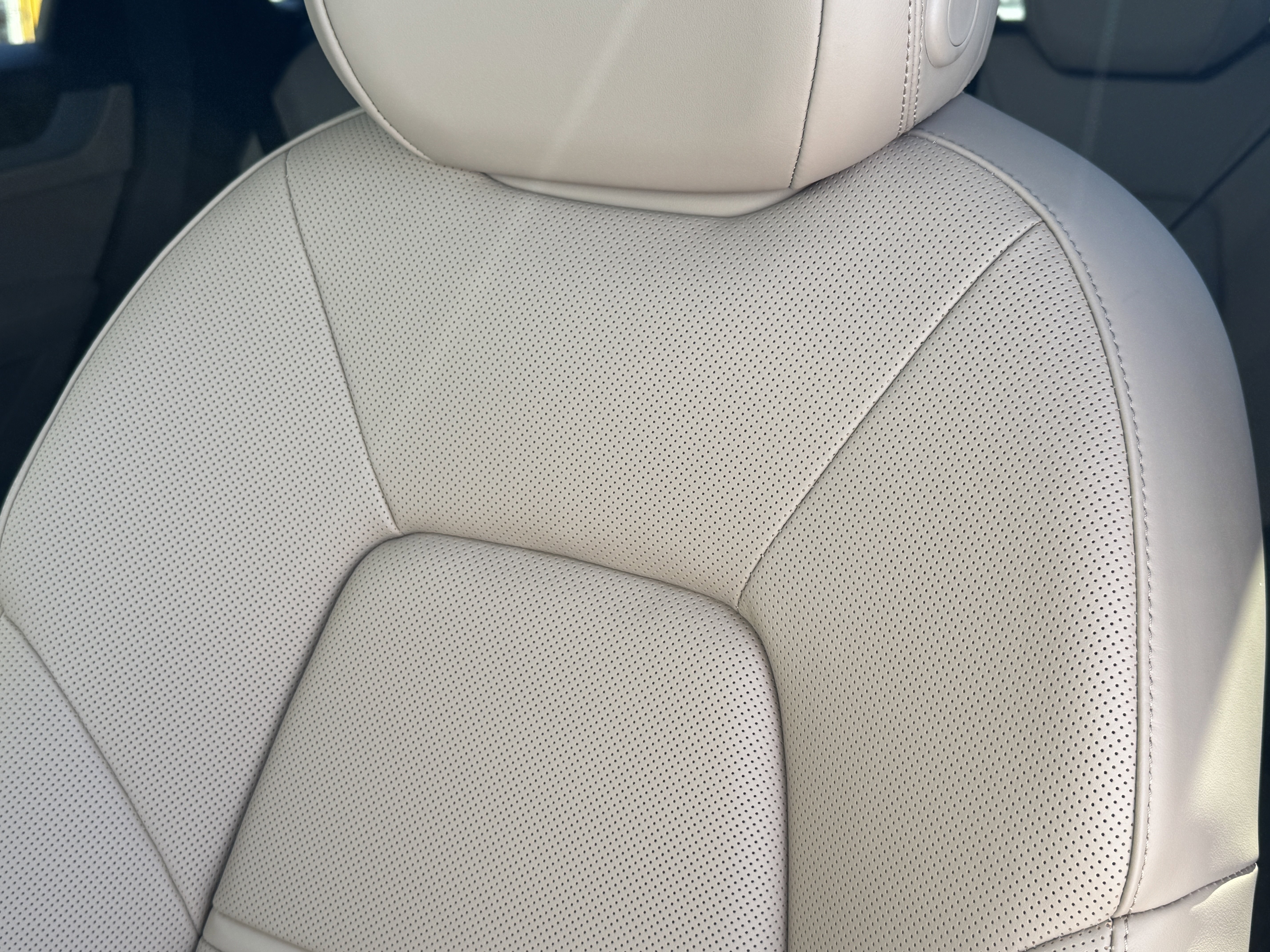 New 2026 Porsche Cayenne image 5