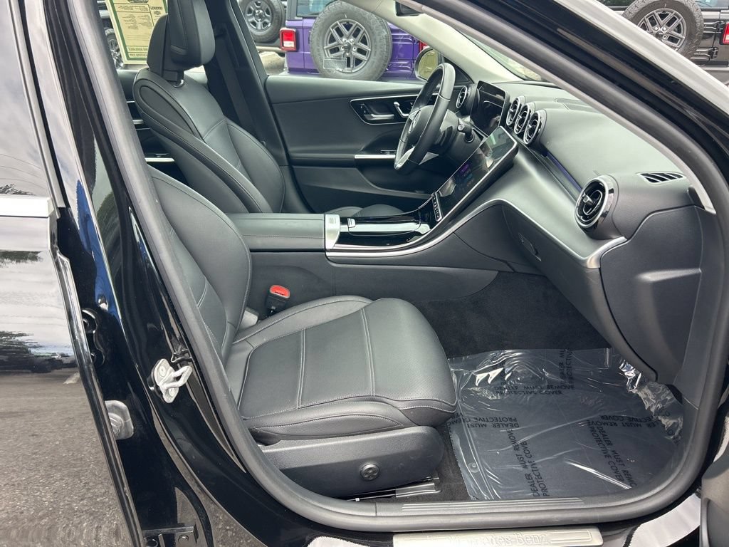Used 2025 Mercedes-Benz C 300 Sedan image 20