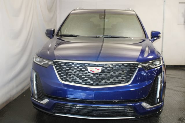 Certified 2023 Cadillac XT6 Luxury AWD/4WD image 3