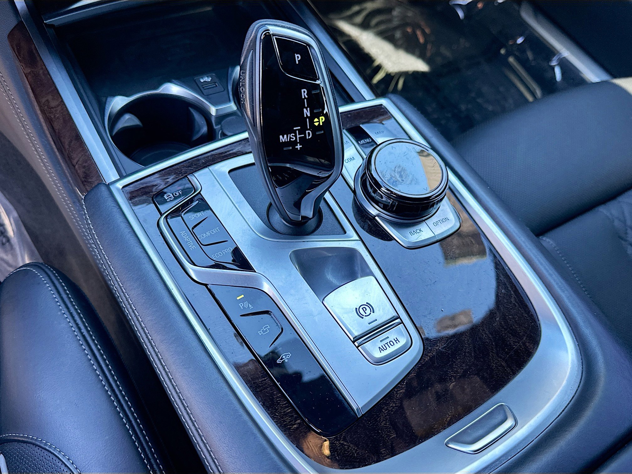 Used 2022 BMW 750i xDrive w/ Executive Package image 17