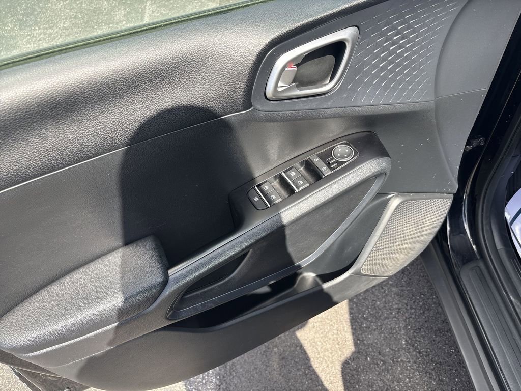 Used 2022 Kia Soul S image 15