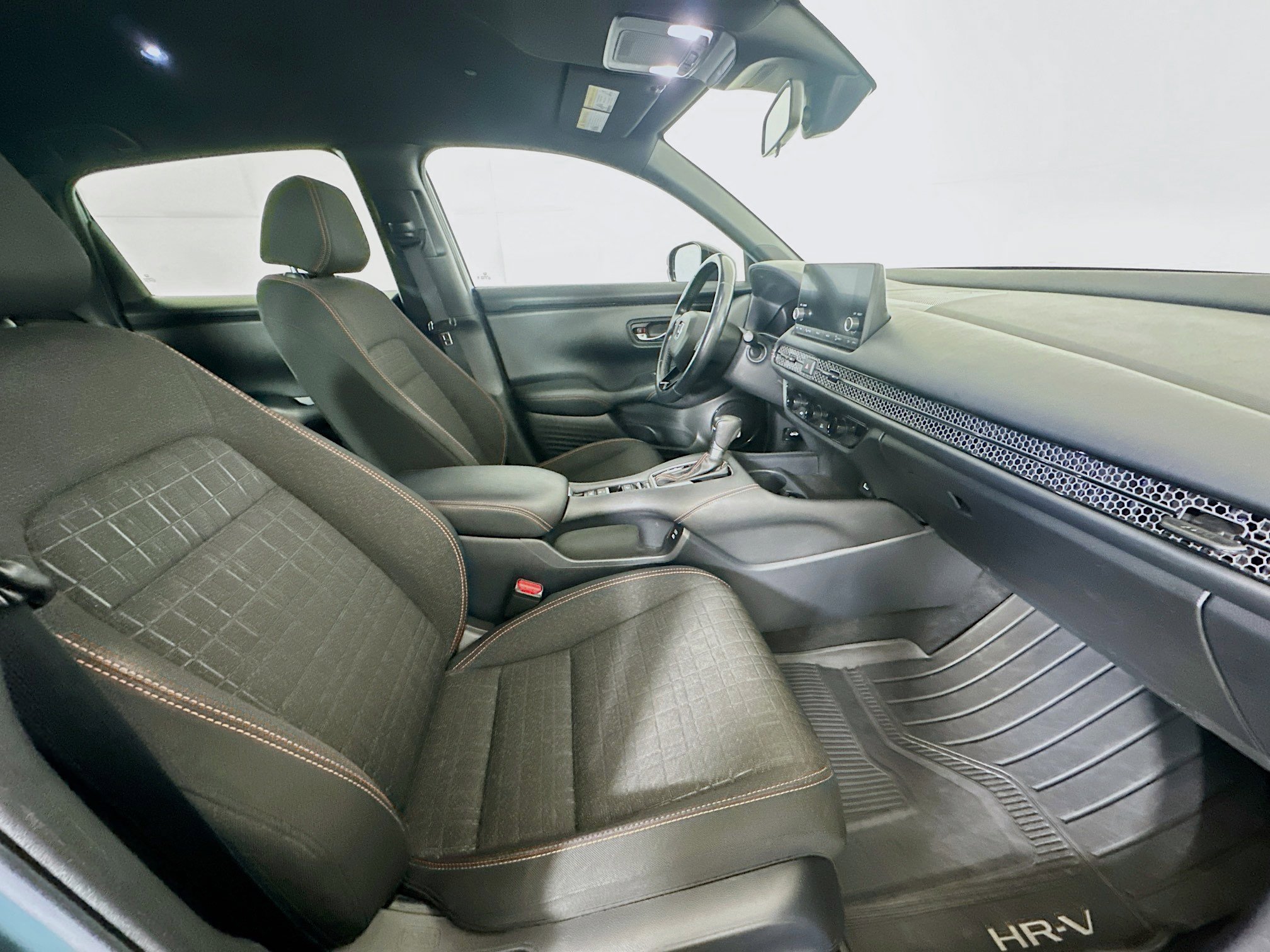 Used 2024 Honda HR-V Sport image 30