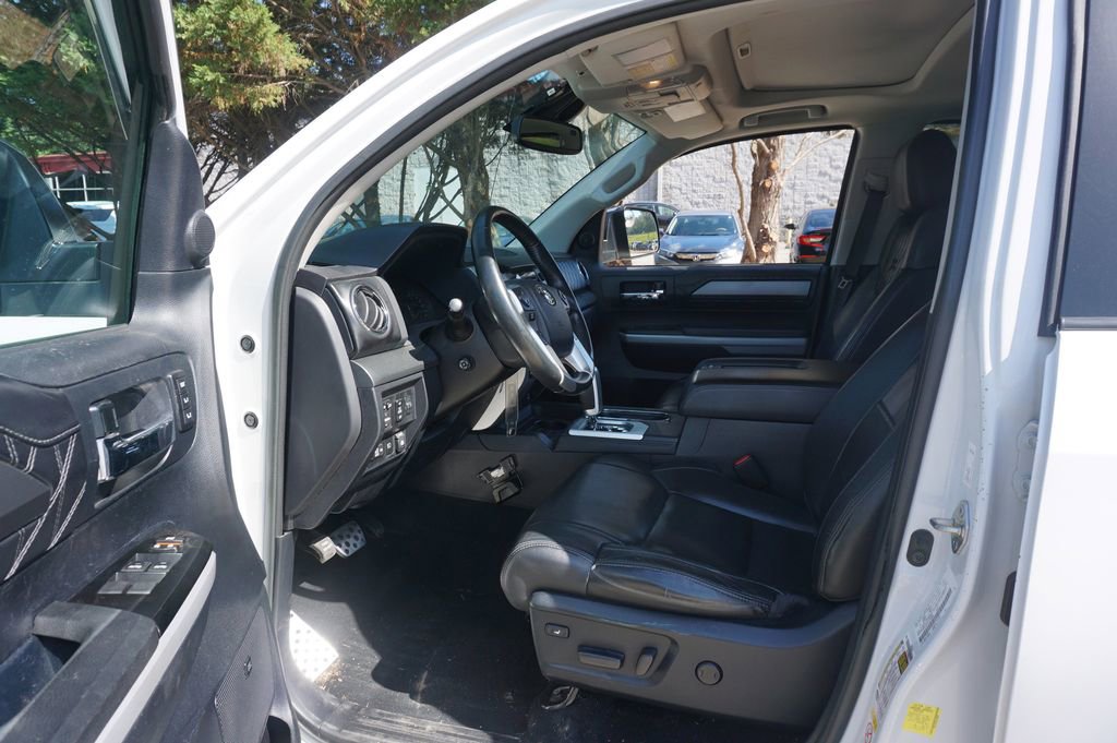 Used 2018 Toyota Tundra Platinum AWD/4WD image 2