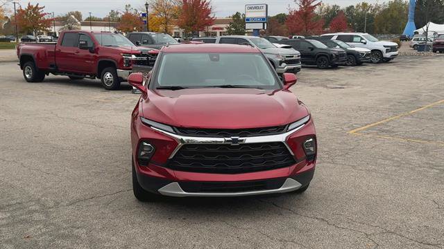 Used 2024 Chevrolet Blazer LT w/ Convenience Package FWD image 3