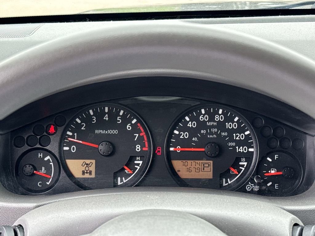 Used 2018 Nissan Frontier SV AWD/4WD image 15