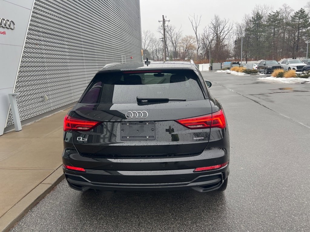 Used 2023 Audi Q3 2.0T Premium image 31