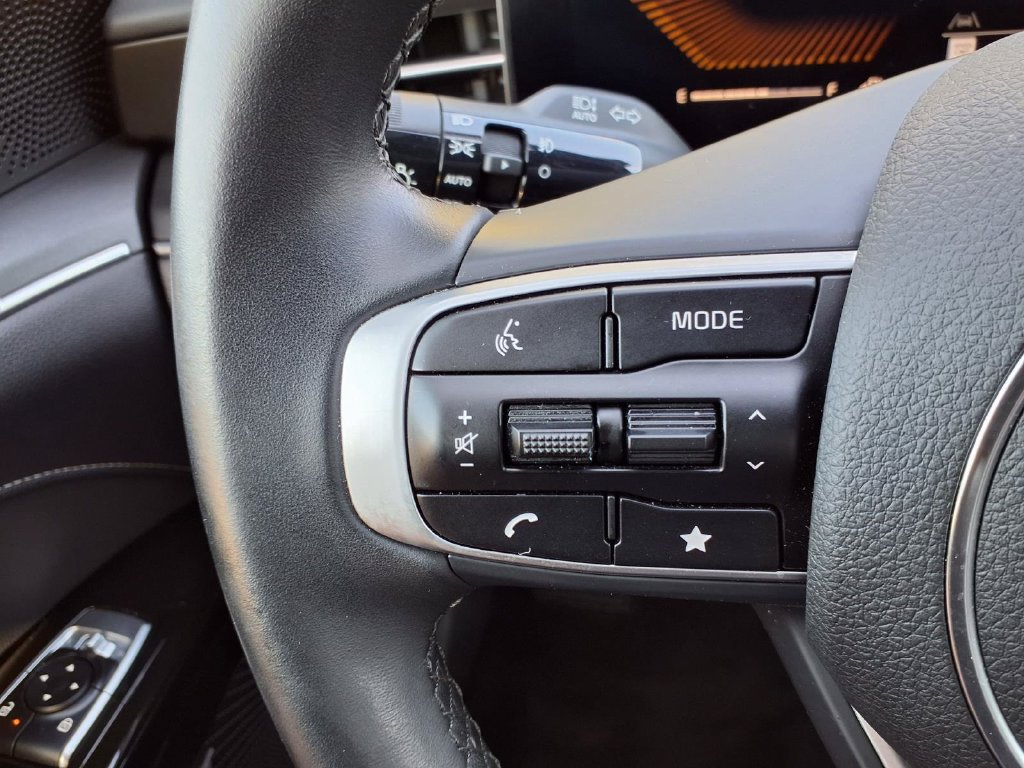 Used 2025 Kia K5 GT-Line w/ GT-Line Premium Package FWD image 14