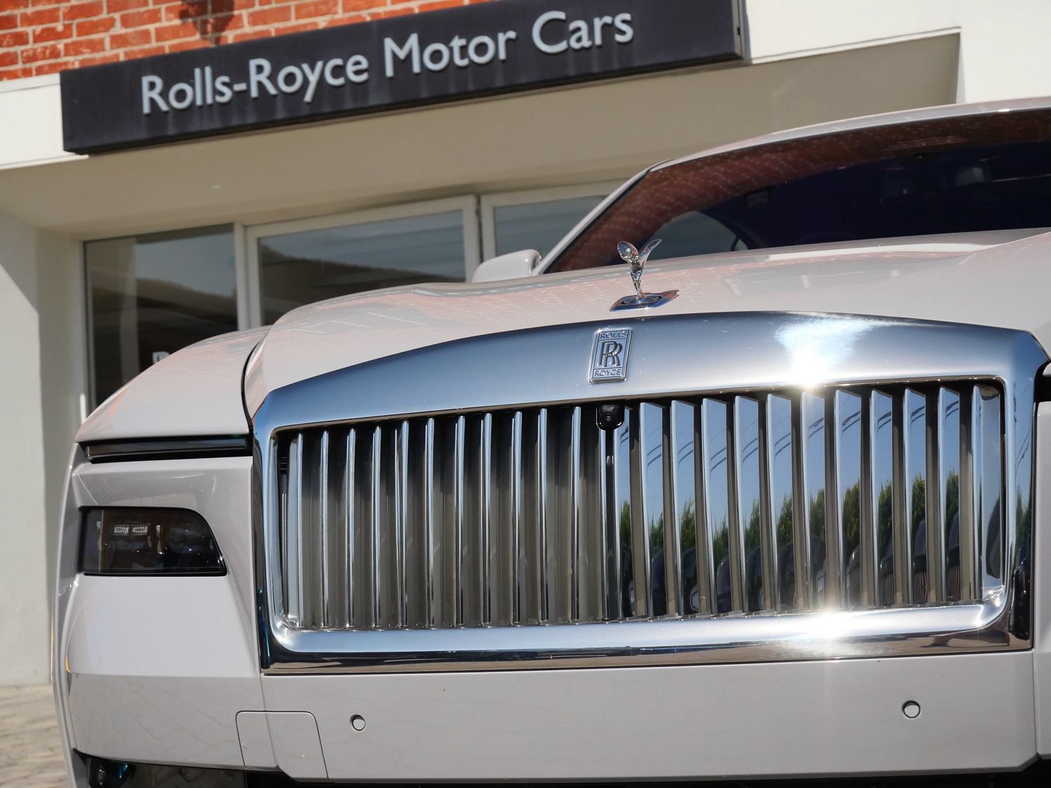 Used 2024 Rolls-Royce Spectre w/ Leather Finishing Pack AWD/4WD image 7